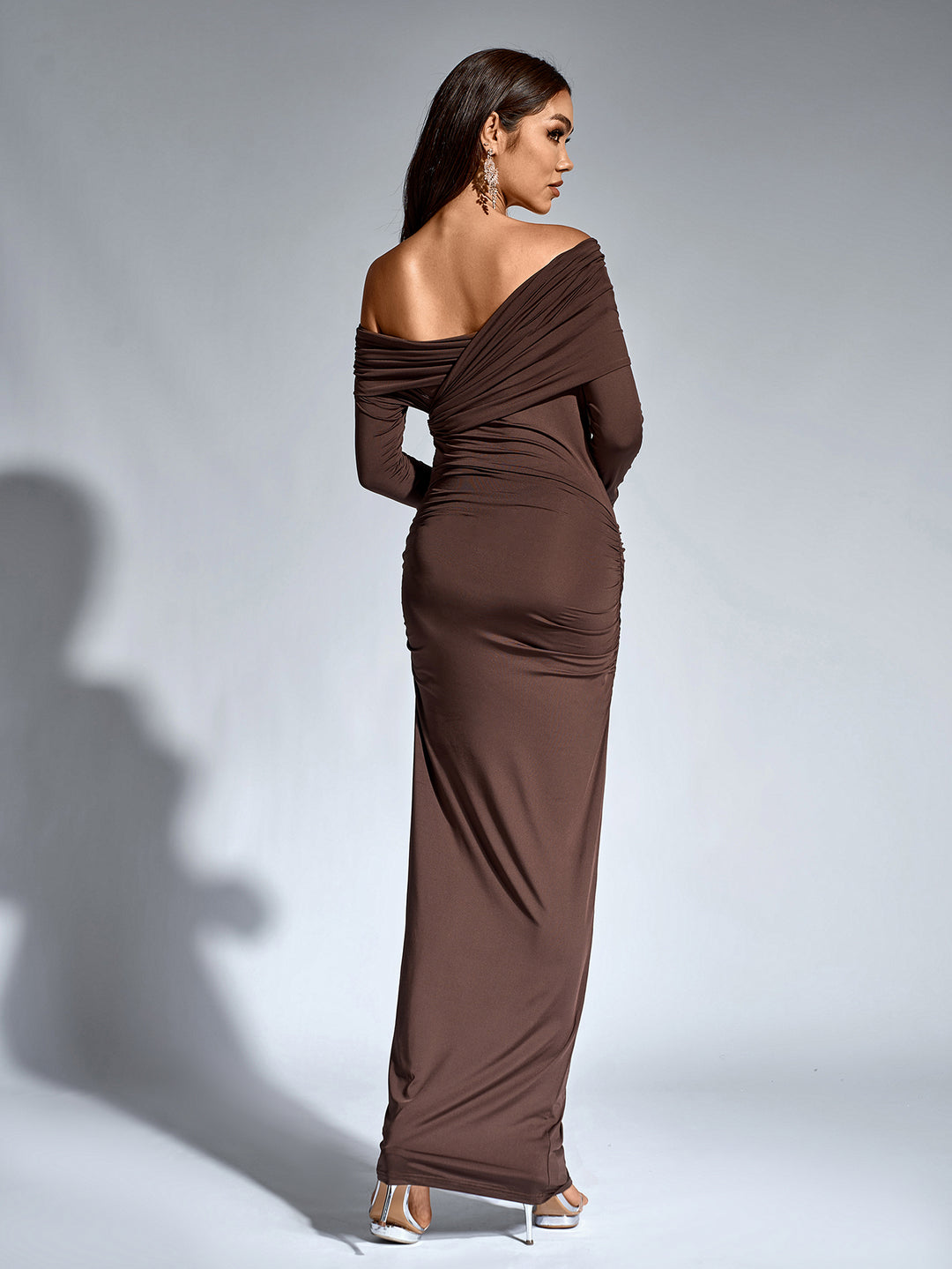 ruched asymmetrical shoulder backless bodycon dress#color_brown