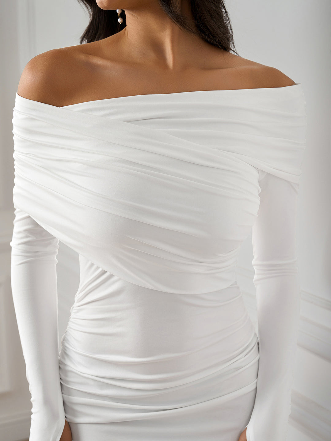 backless ruched asymmetrical shoulder bodycon dress#color_white