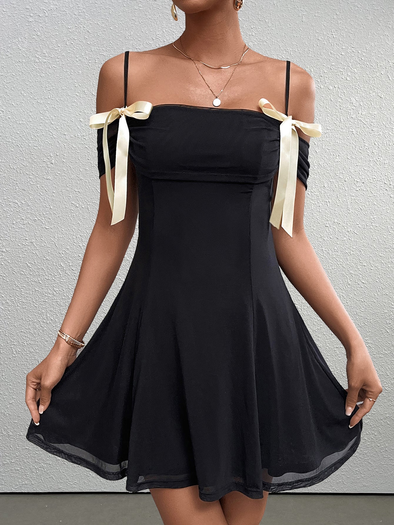 mesh backless bow tie mini dress#color_black
