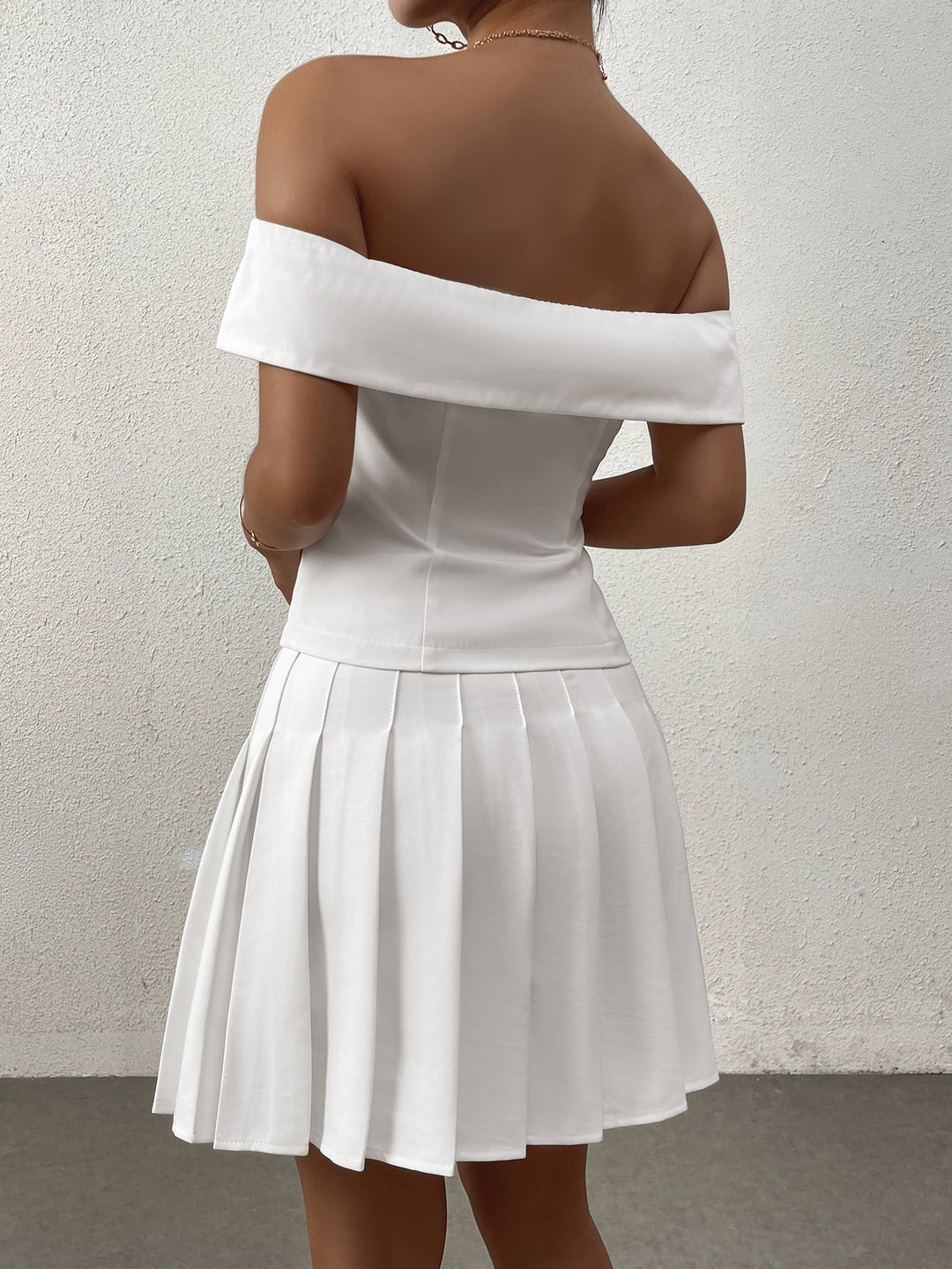 button off shoulder embellished top#color_white