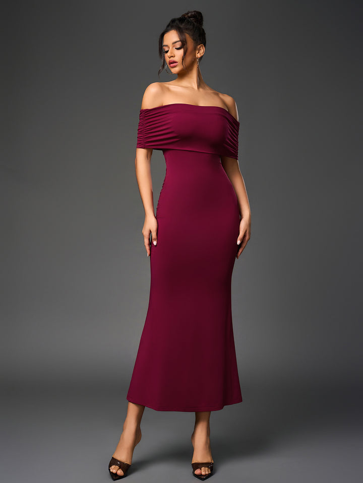 off shoulder ruched cut out back bodycon dress#color_wine