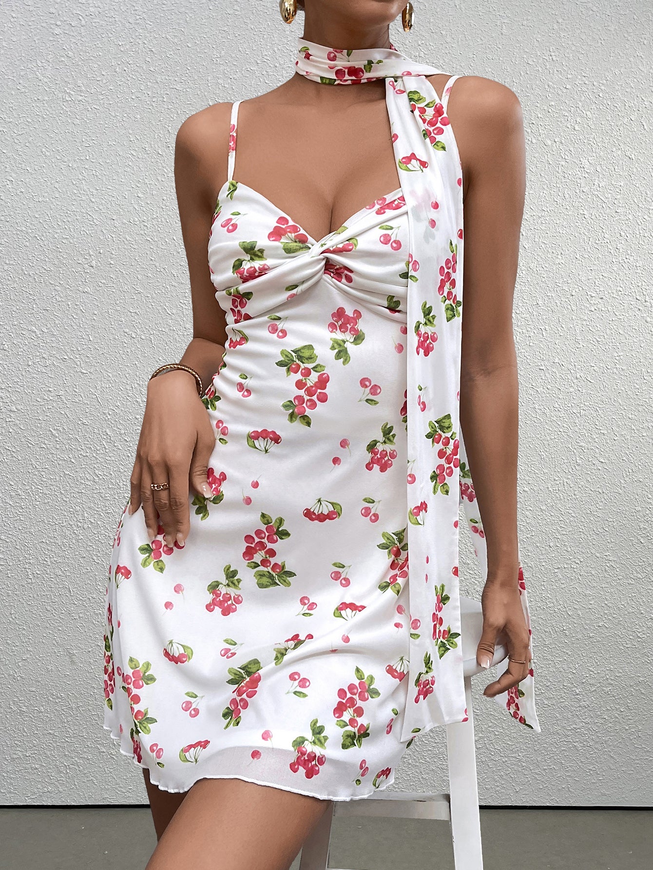 floral backless twist ruched cami dress#color_white